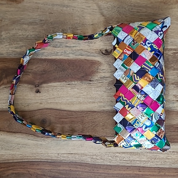 Hand Made Purse - Picture 2 of 8